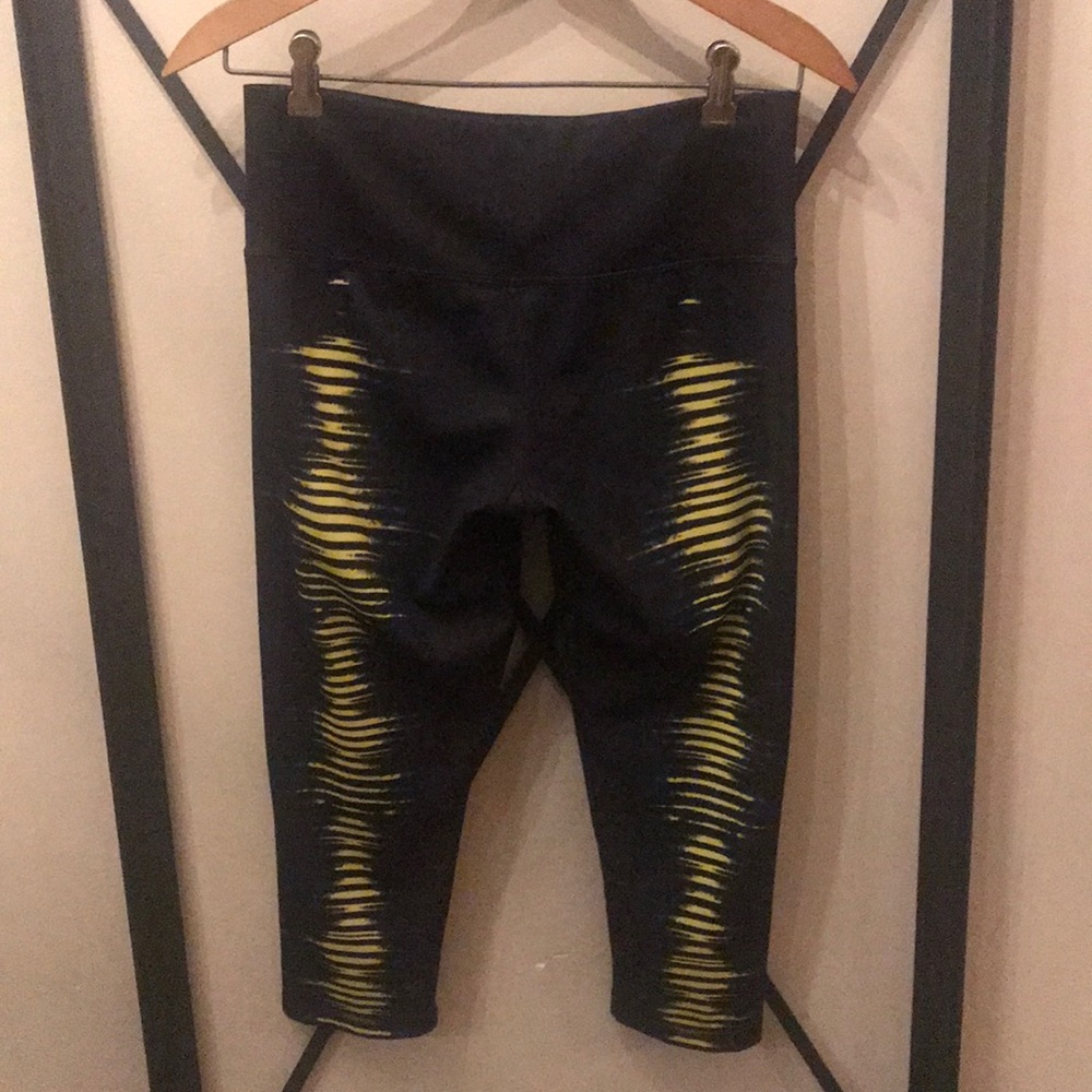 Adidas Techfit Graphic Crop Leggings (small)